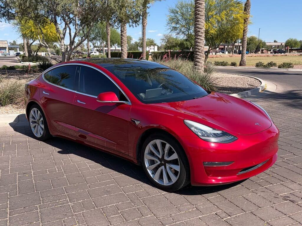 2018 TESLA Model 3