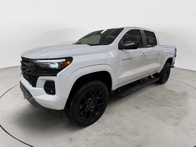 2025 CHEVROLET Colorado