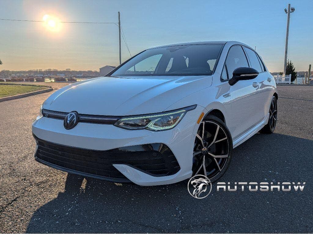 2024 VOLKSWAGEN Golf R