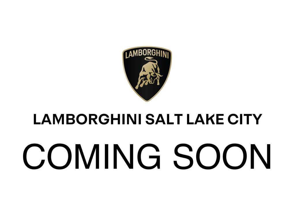 2024 LAMBORGHINI URUS