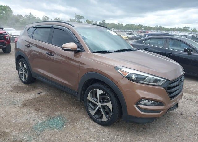 2017 HYUNDAI Tucson