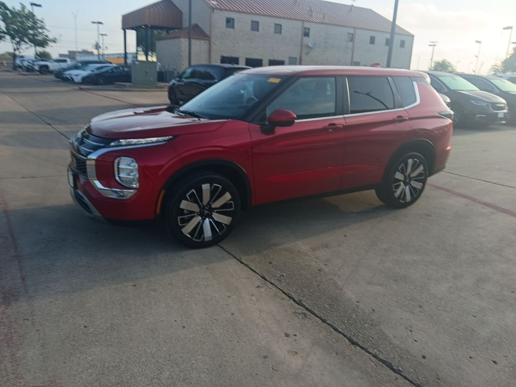 2025 MITSUBISHI Outlander