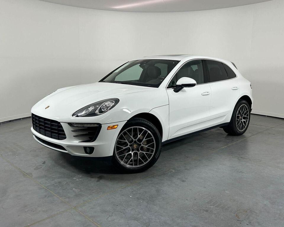 2015 PORSCHE Macan