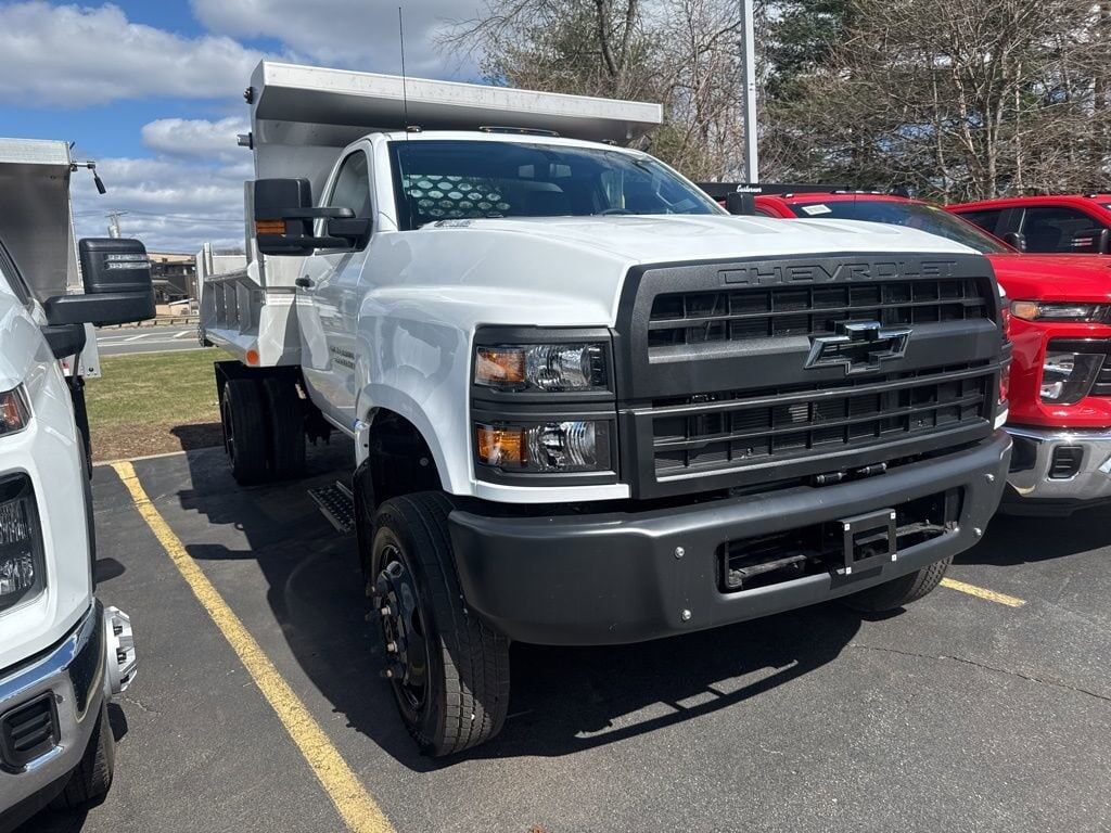 2024 GMC Silverado Medium Duty