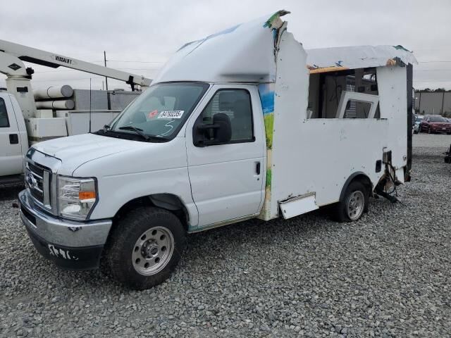 2025 FORD E-350