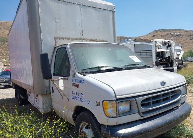 1999 FORD E-450