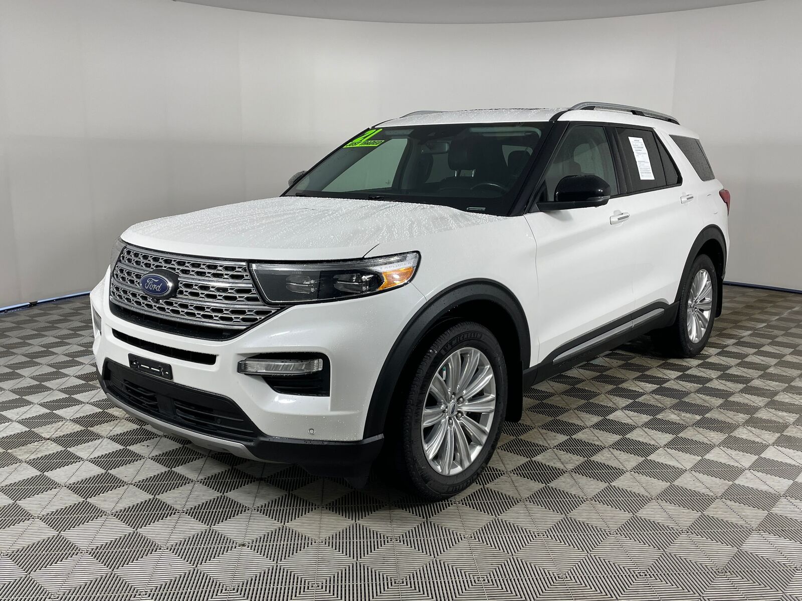2021 FORD Explorer