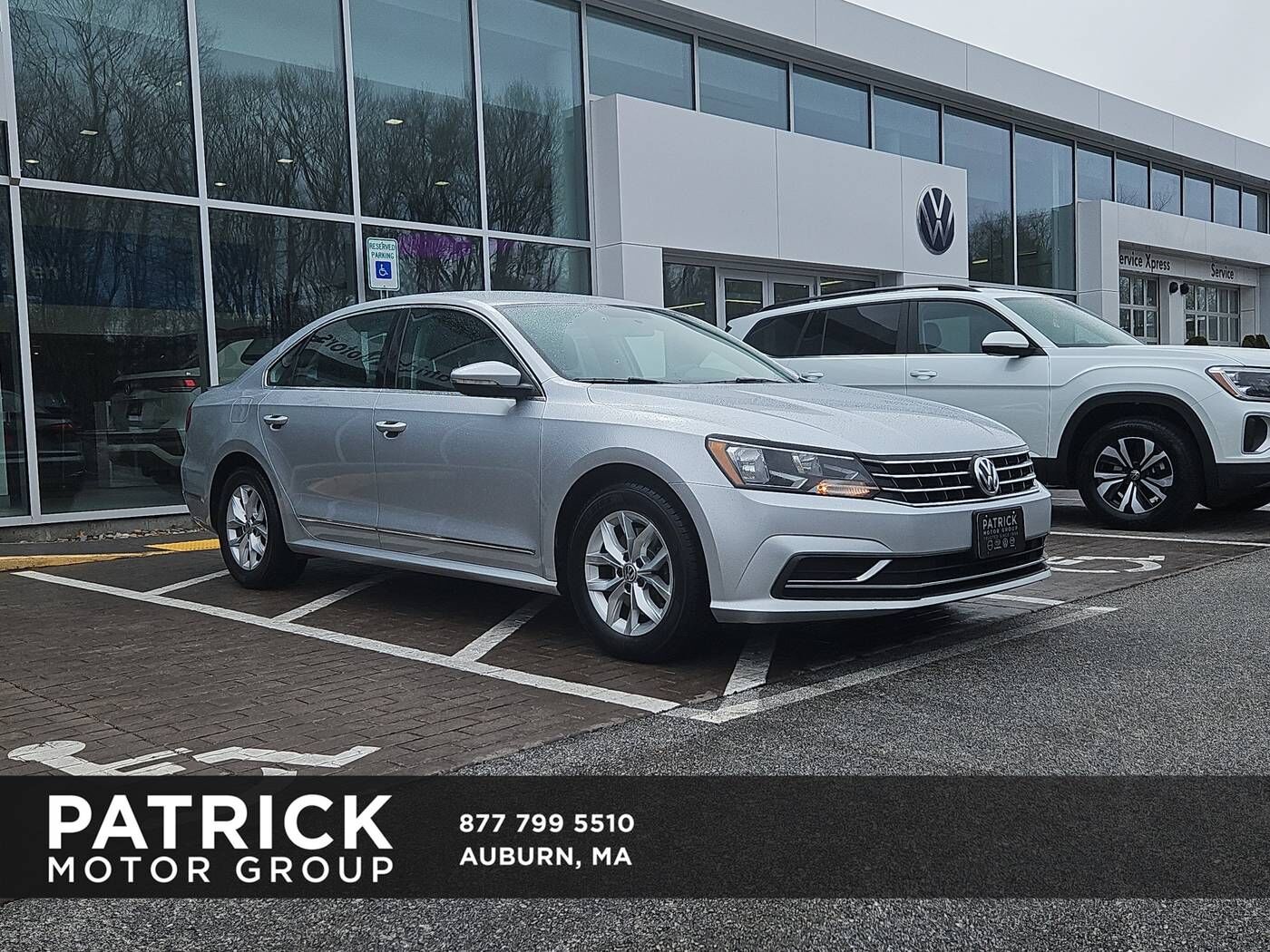 2016 VOLKSWAGEN Passat