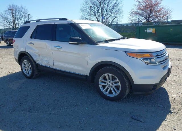 2014 FORD Explorer