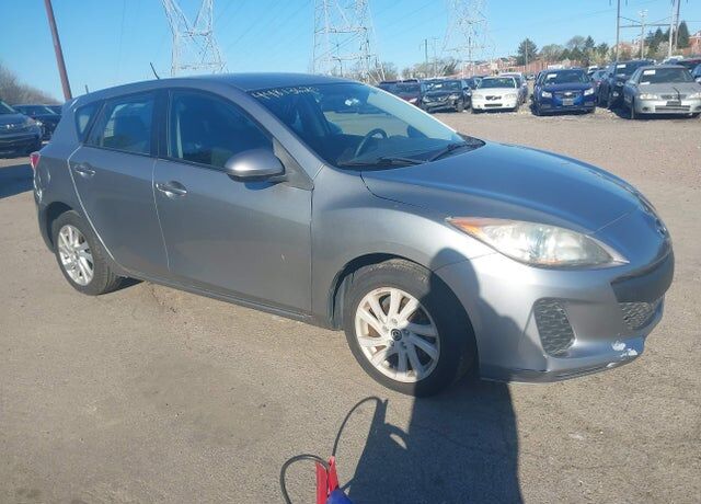 2013 MAZDA Mazda3