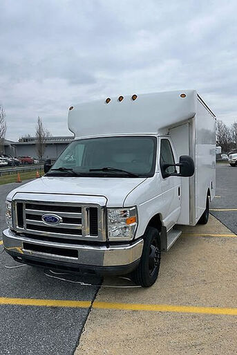 2015 FORD E-350