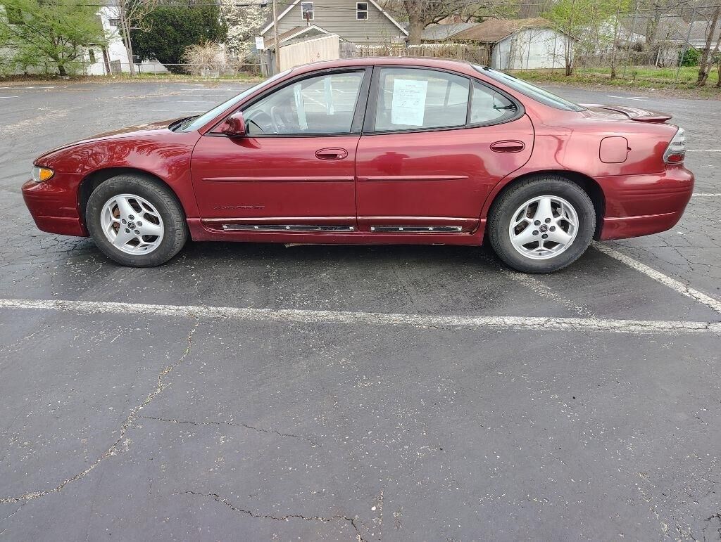 2002 PONTIAC Grand Prix