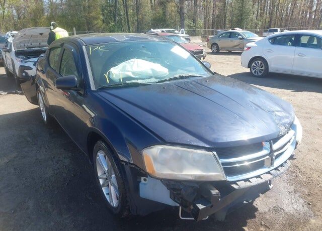 2012 DODGE Avenger
