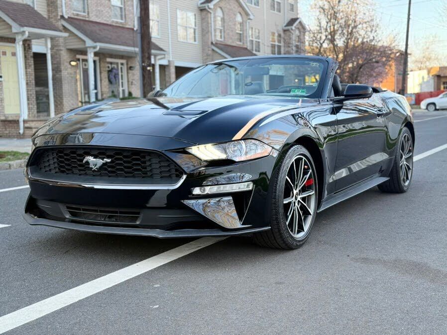 2018 FORD Mustang