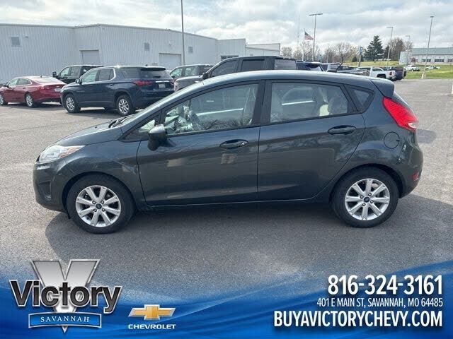 2011 FORD Fiesta