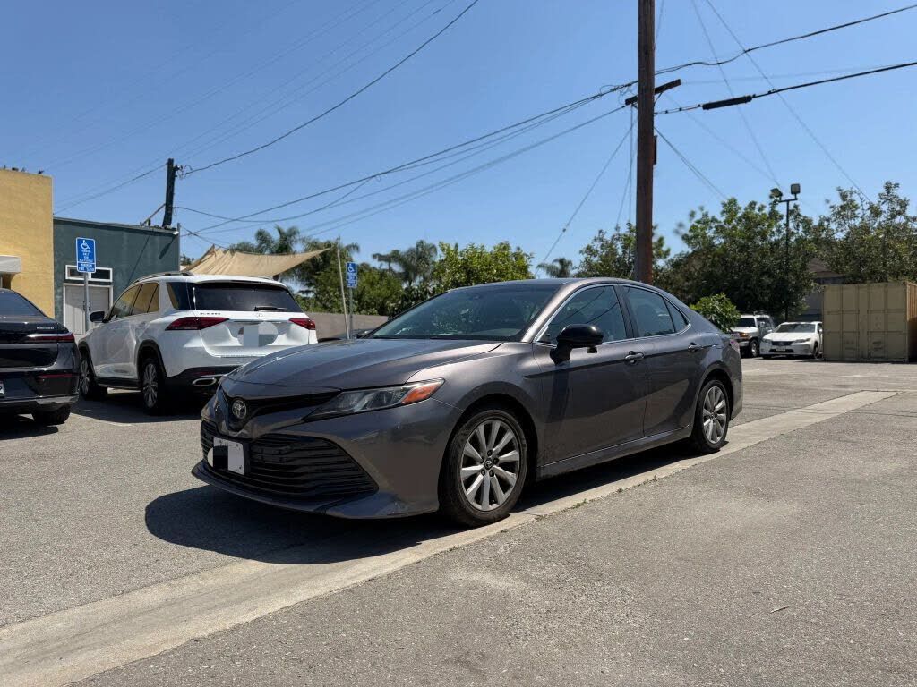 2020 TOYOTA Camry