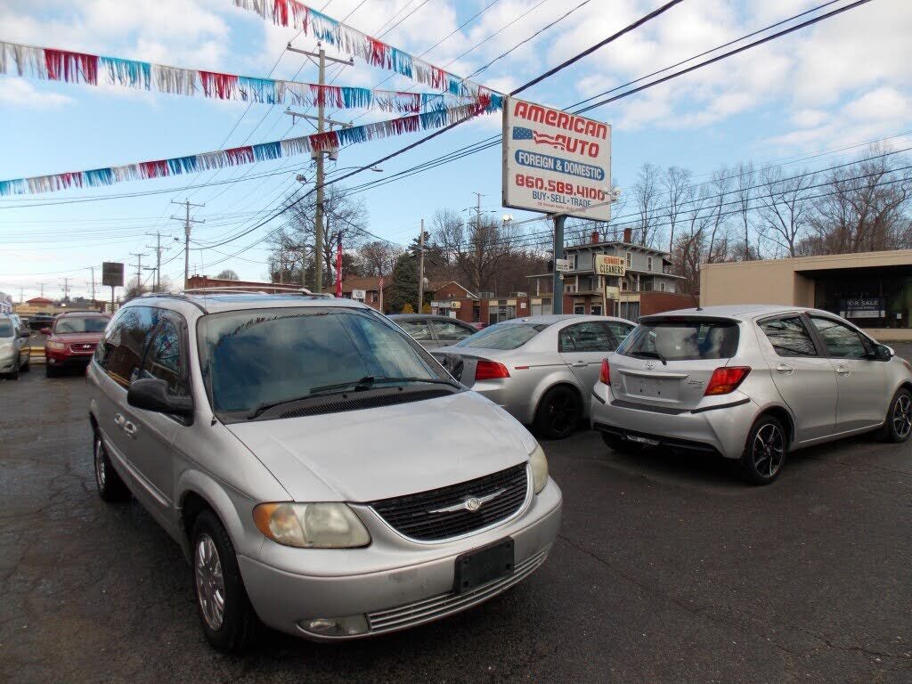 2004 CHRYSLER Town and Country