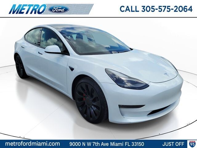 2022 TESLA Model 3