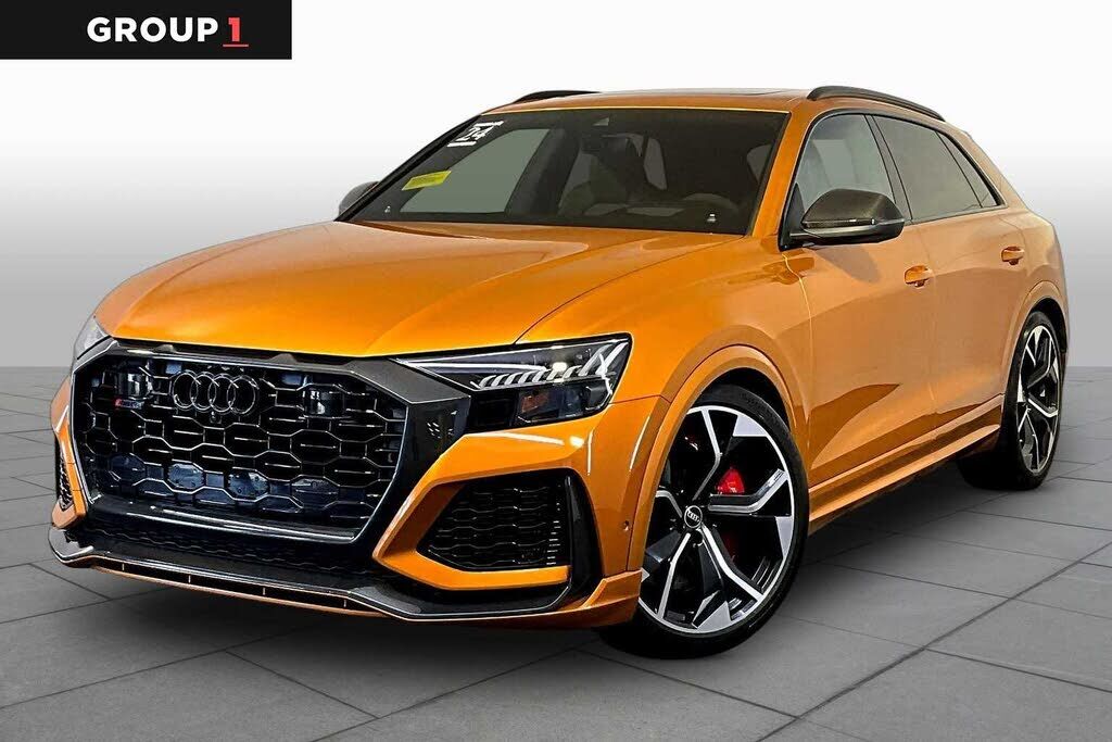 2024 AUDI RS Q8