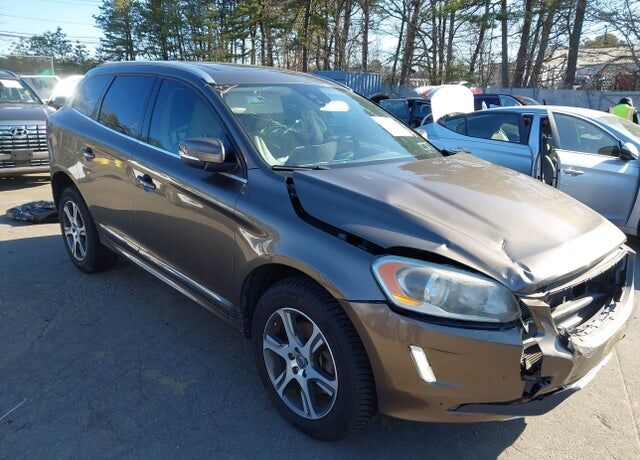 2014 VOLVO XC60