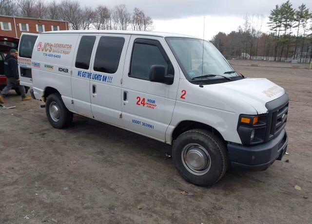 2009 FORD E-250
