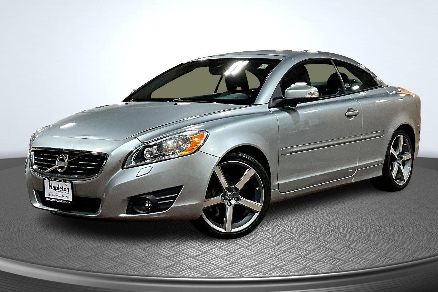 2011 VOLVO C70