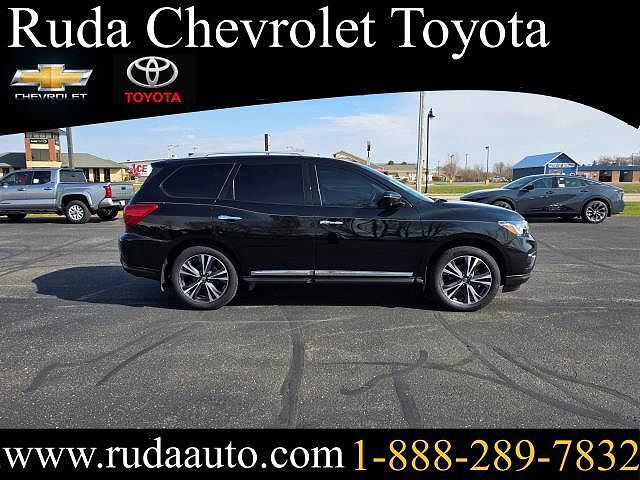 2019 NISSAN Pathfinder