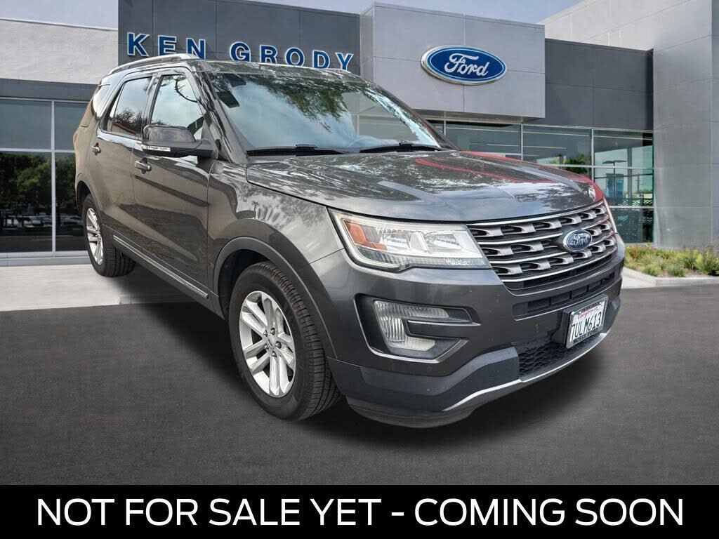 2017 FORD Explorer