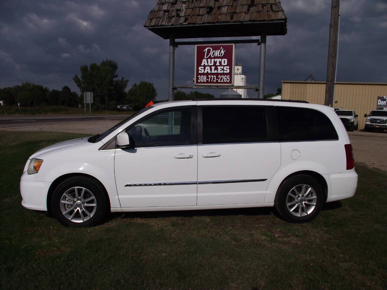 2014 CHRYSLER Town and Country