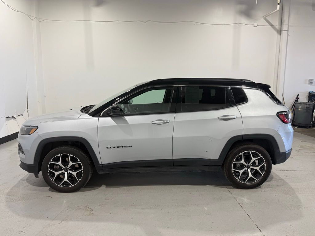 2025 JEEP Compass