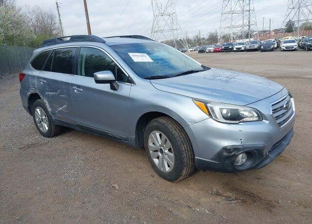 2015 SUBARU Outback