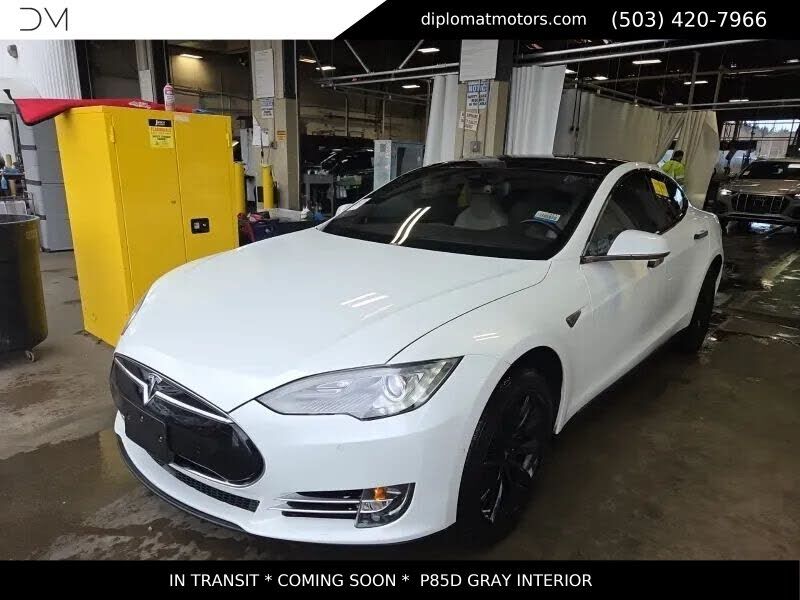 2015 TESLA Model S