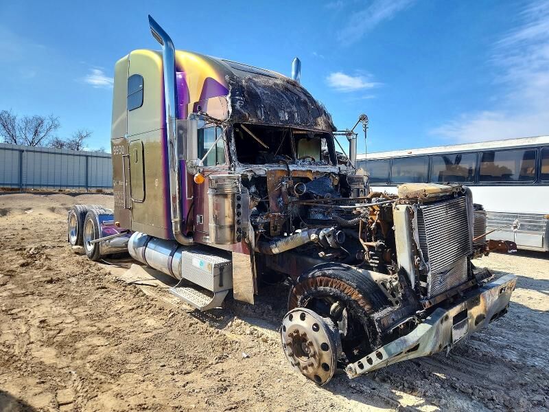 1999 FREIGHTLINER Long Conv.