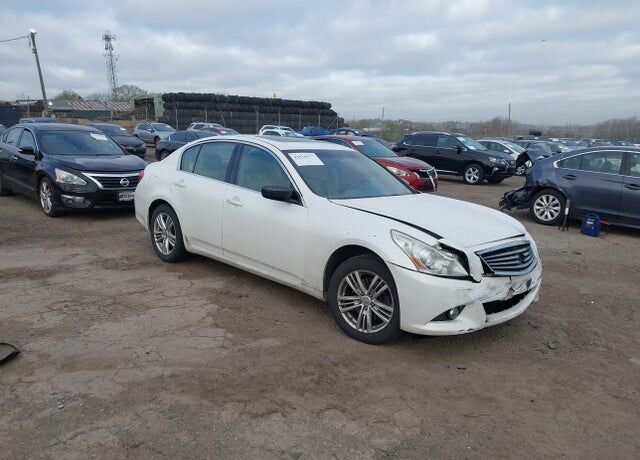 2011 INFINITI G37