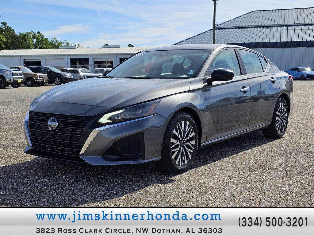 2024 NISSAN Altima