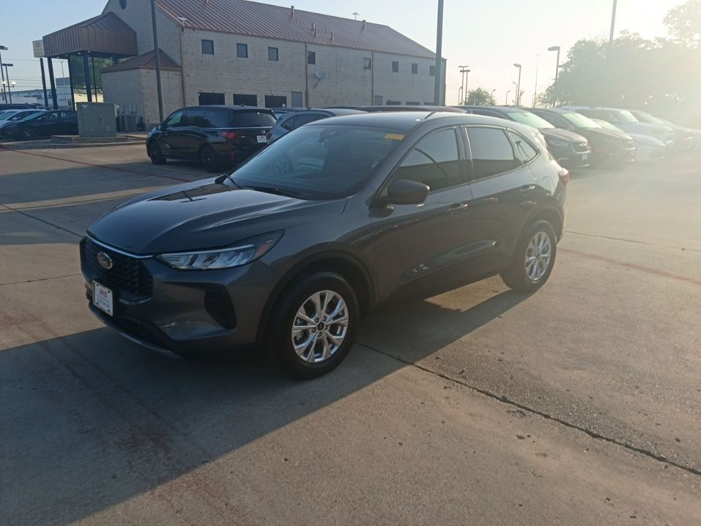 2025 FORD Escape