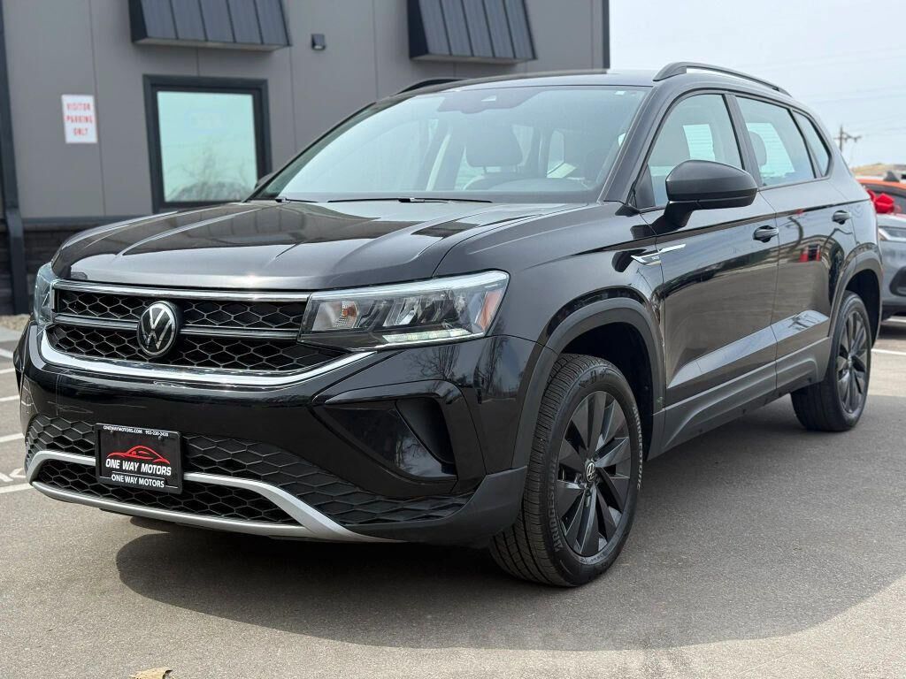 2024 VOLKSWAGEN Taos