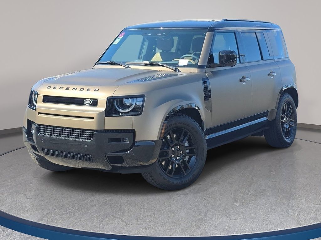 2026 LAND ROVER Defender