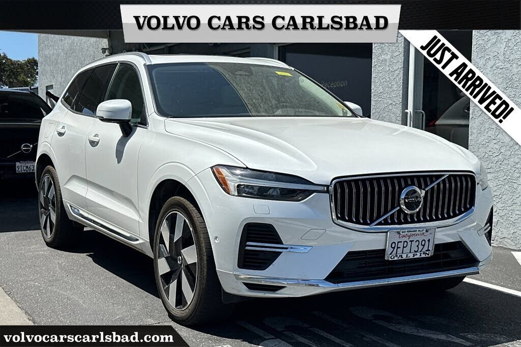 2023 VOLVO XC60
