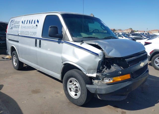 2022 CHEVROLET Express