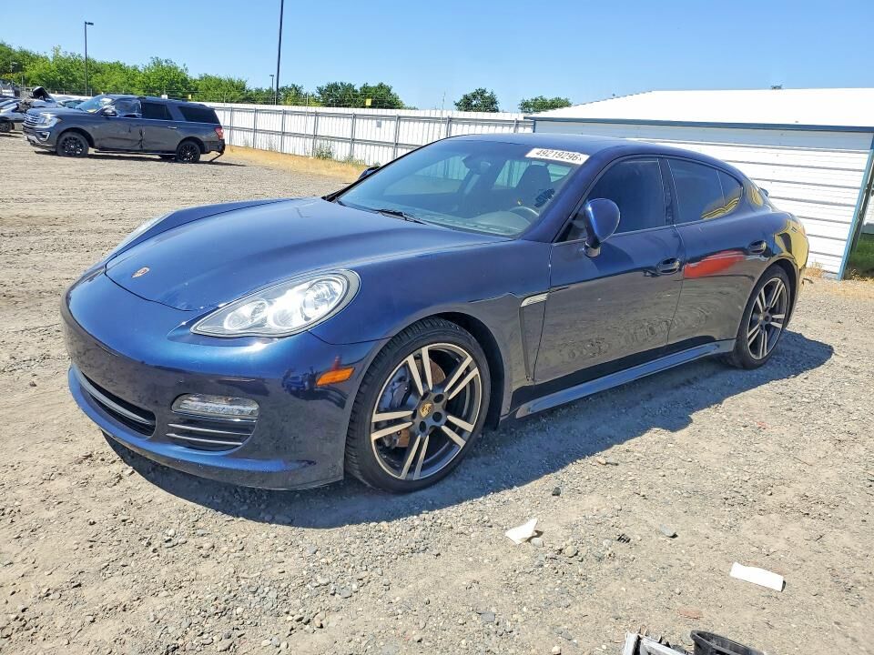 2012 PORSCHE Panamera