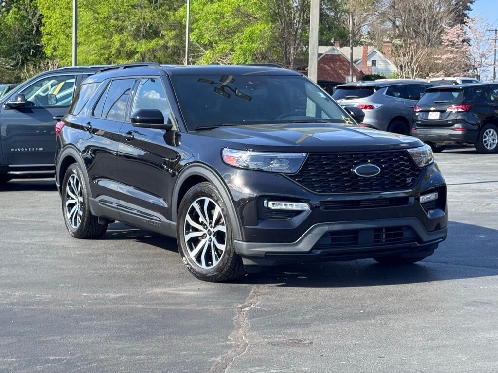 2022 FORD Explorer
