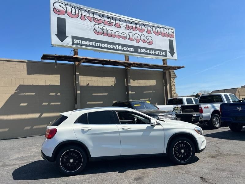 2015 MERCEDES-BENZ GLA-Class