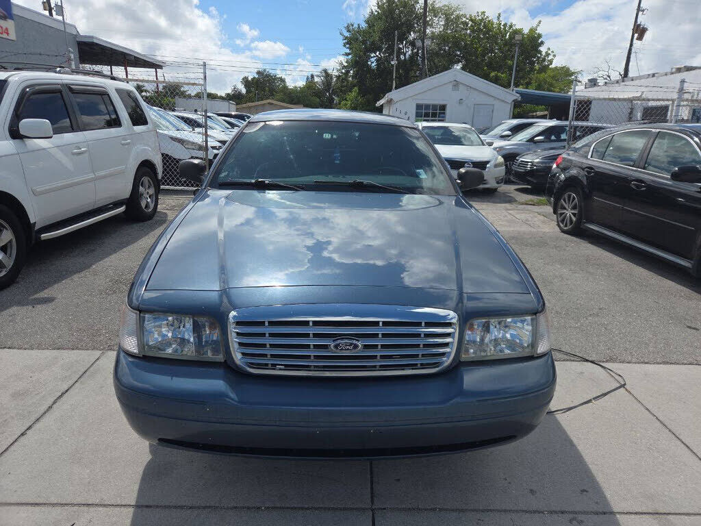 2011 FORD Crown Victoria