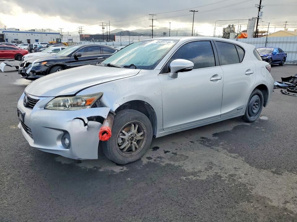 2013 LEXUS CT