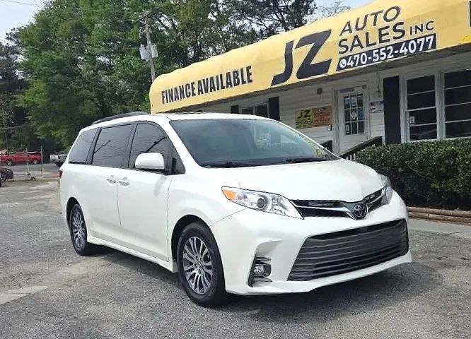 2018 TOYOTA Sienna