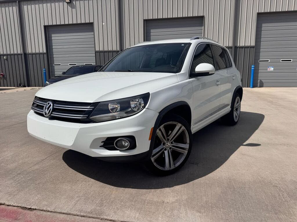 2016 VOLKSWAGEN Tiguan