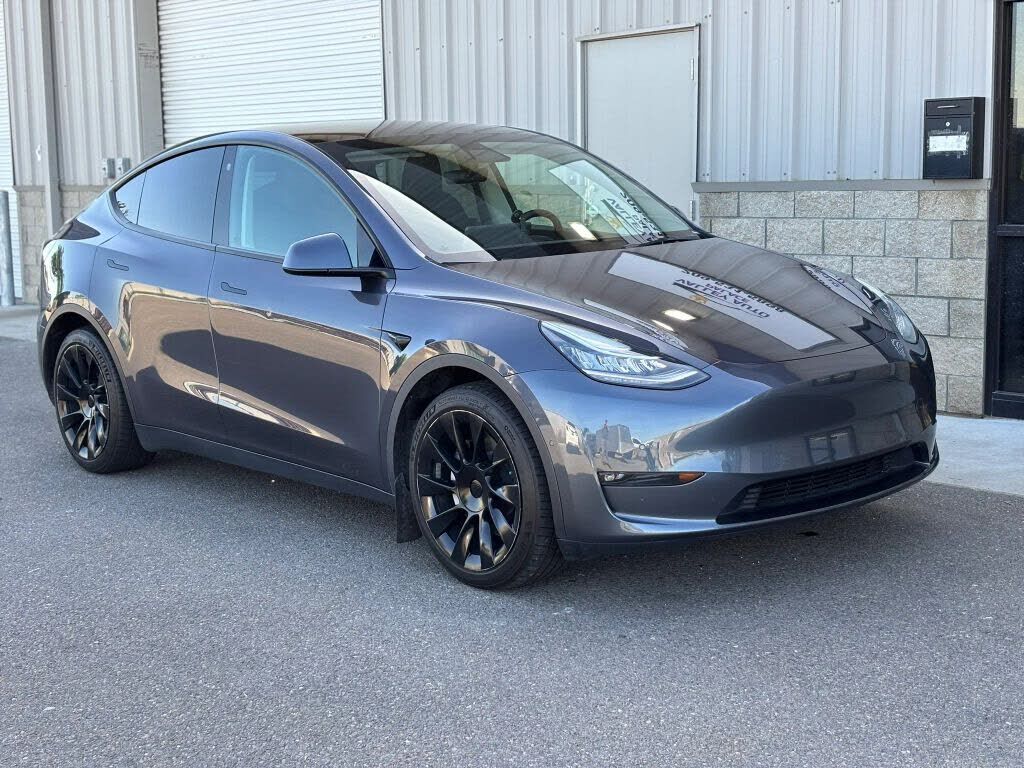 2021 TESLA Model Y