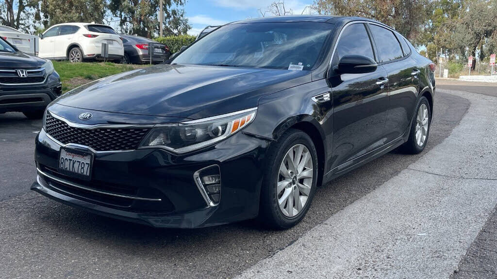 2018 KIA Optima