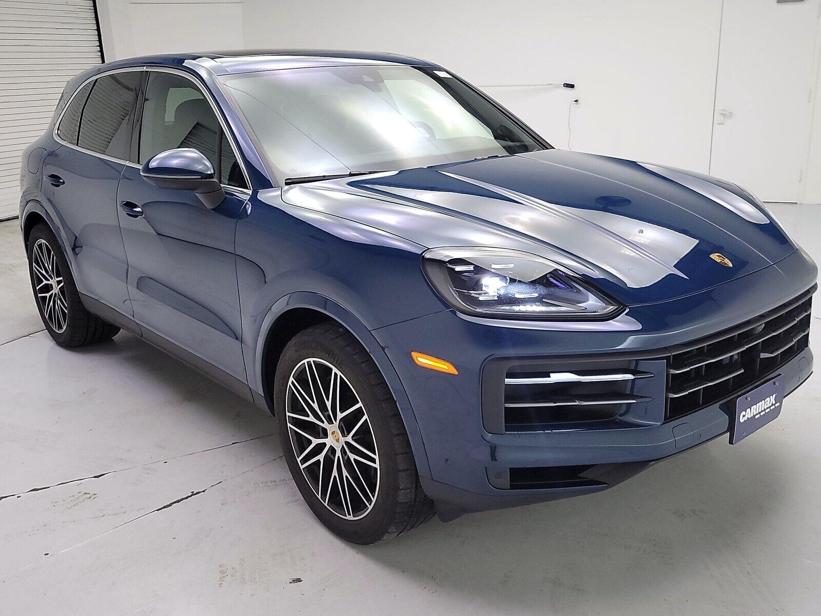 2024 PORSCHE Cayenne